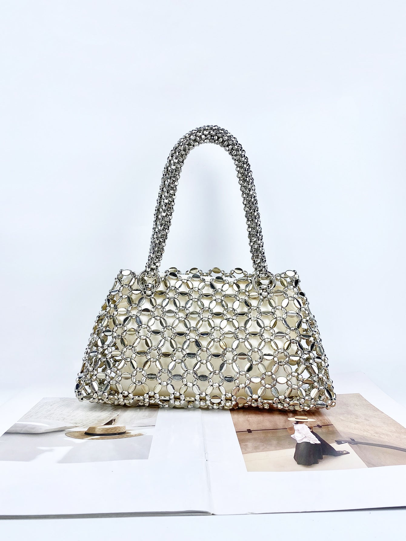 Personalized Woven Hollowed Good looking Ceiling Handbag Shiny Handmade Pearl Tote Underarm Bag